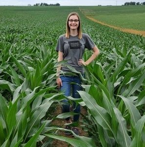 Meet your Posher, Anna